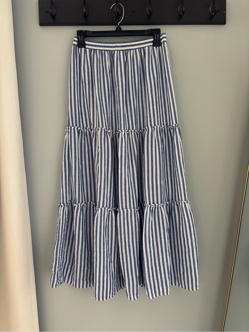 Max Studio London- tiered maxi skirt in S